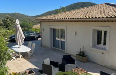 Les Néfliers - Foto 1