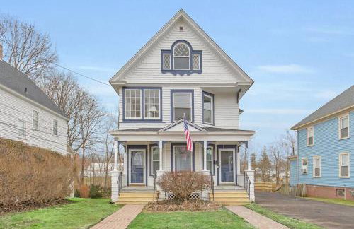 Classic West Hartford Center Apartment - Foto 2