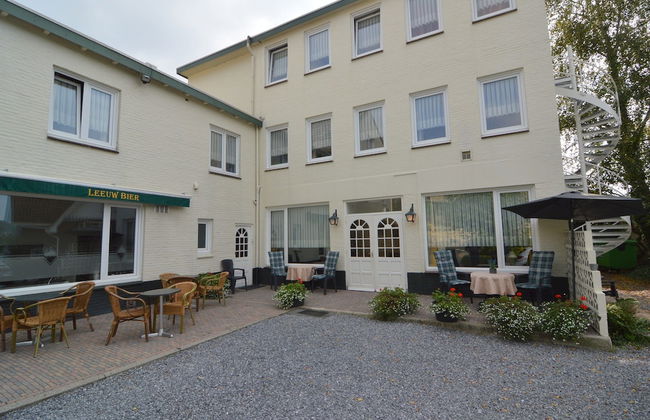 Snug Apartment in Schin op Geul Near Public Pool - Photo 80