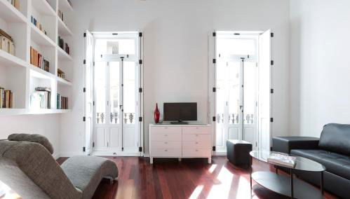 Apartments Downtown Valencia - Photo 4