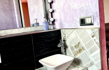 Precioso y moderno ático duplex de 2 habitaciones en Sevilla para 2 ó 3 personas con Jacuzzi - Foto 12