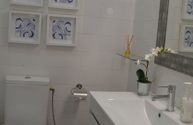 Cozy Apartment in Estoril - Photo 13