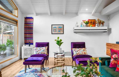 Nature-Inspired Stay with Pool, Fire Pits and More - Foto 35