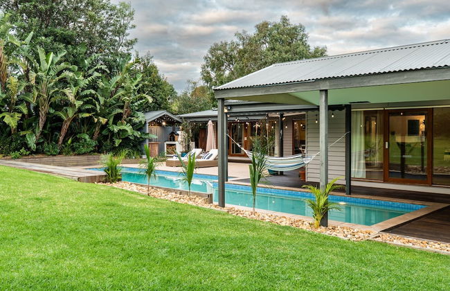 Hamptons Inspired Luxury - Photo 29