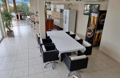 Mansão Casa Blanca em São Roque c/ 5 vagas garagem - Foto 74