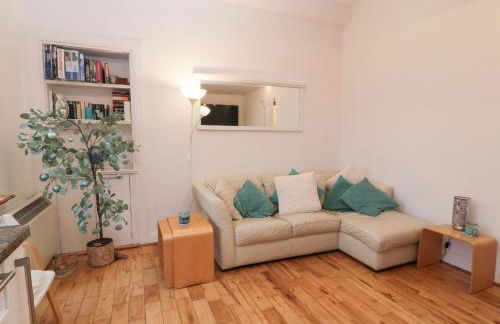 Silverbells - Photo 2