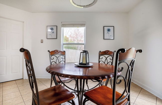 Spacious 4BR Home With Pool in Indianapolis - Foto 37