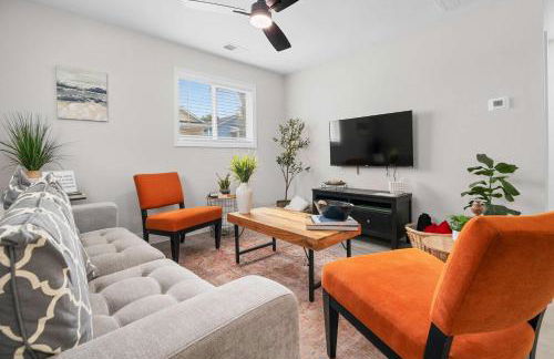 7 Min walk to Golden Belt - 4 Min Drive to Downtown - 7 to Duke - Photo 1