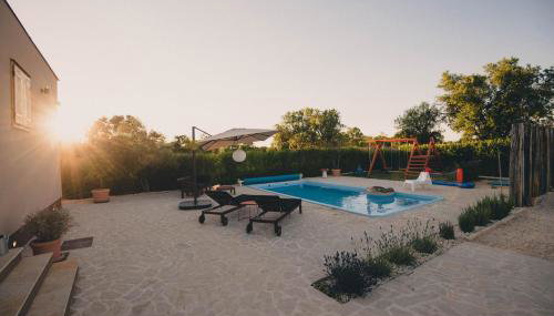 Cozy country home with heated outdoor pool - Foto 5