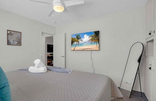 6th Haven, Arcade, King Bed, Games, 1 Mile to Beaches - Foto 23