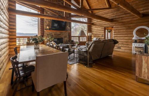 Luxury Log Cabin w Beach & Dock Sleeps 12 - Photo 26