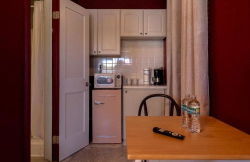 Monaco Vacation Rentals - Photo 22