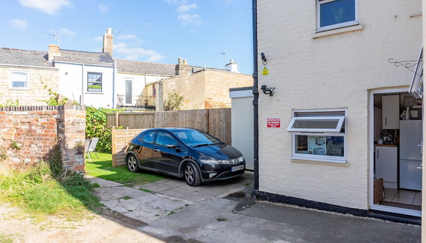Comfy, 2 Bed House, Sleeps 6 with Garden and Free Parking in Cheltenham - Foto 2, Imagen principal