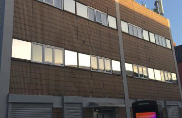 Flats near football clubs - Photo 28