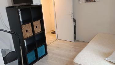 Studio 3 - Photo 5, wardrobe