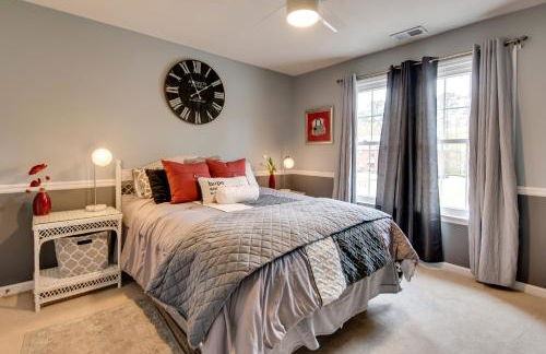 Douglasville Lake Home with Private Pool and Gazebo! - Foto 24