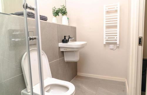 Stylish 2Bed Apartment Balcony & City View Manchester City Centre - Foto 16