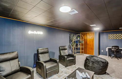 HotTub, Cinema & Games in a Quiet Neighborhood - Foto 23