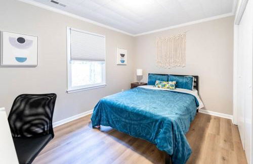 4BR Kid Friendly Fenced in Yard Playset - Foto 21