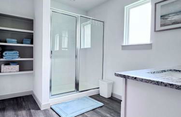 Newly built home Spacious & Comfortable 4BR 2BA - Photo 12