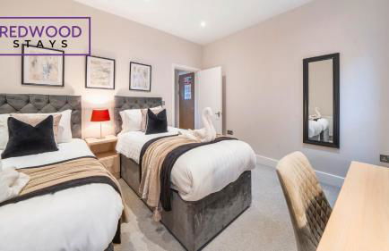 Everest Lodge Serviced Apartments for Contractors & Families, Free WiFi & Netflix By Redwood Stays - Foto 82