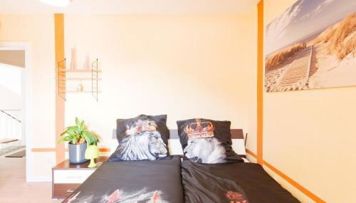 - Savanna Lodge Deluxe with Exclusive Design - Apartment 75sqm - Central Location - Terrace with View - Completely Renovated 2024 with Smart TV & Netflix - Separate Kitchen - Free Parking - Near Airport & Train - Photo 4