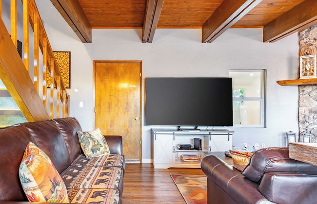 Mins to the Lake, Arcade/playroom, Panoramic Deck Views Nadelhorn by Avantstay - Foto 8