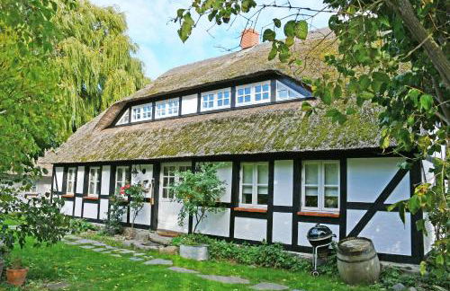 NEU angeboten Mönchguter Ferienhaus u Reetdach mit Kamin - Foto 11