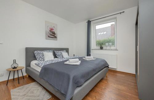 Apartment ''Senko'' with 2 Bedrooms and Parking by Noclegi Renters - Photo 2