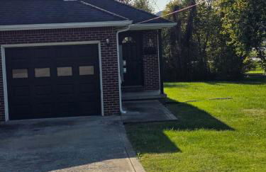 The E-Town Retreat 2BR townhouse close to Downtown - Foto 19