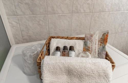 Elegante bilocale AC, WiFi ,5 min Policlinico, 25 min Duomo Milano - Foto 12