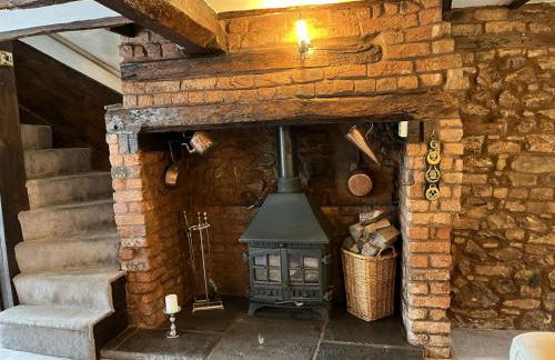 Magnolia Cottage - Photo 1