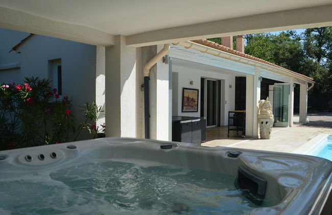 Modern Holiday Home With Private Pool and Garden - Foto 31