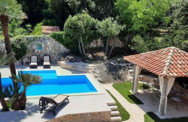 Villa Guardian Heritage - Photo 9