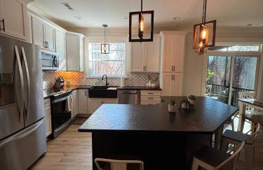 Modern Luxury Getaway Hot Tub NEW Gameroom - Foto 15