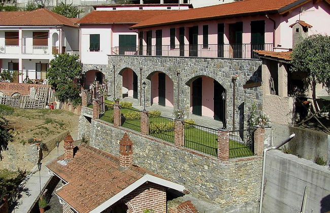 Apartment in Castellaro With Terrace - Photo 28