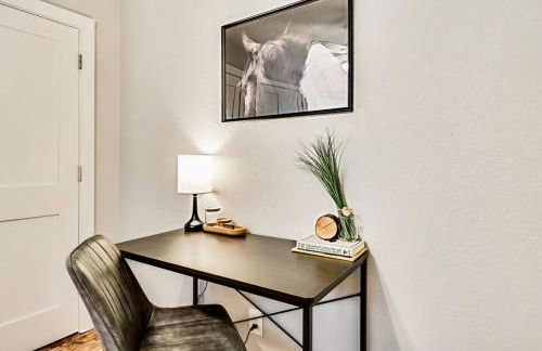 Global Cup Love for Dallas - Close to Deep Ellum & AAC - Foto 12