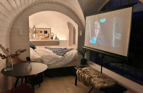 Y Caban - A Luxury Rural Retreat with Seaviews - Photo 25