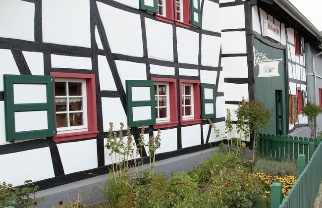 Nostalgic Apartment in the Eifel Region - Foto 73