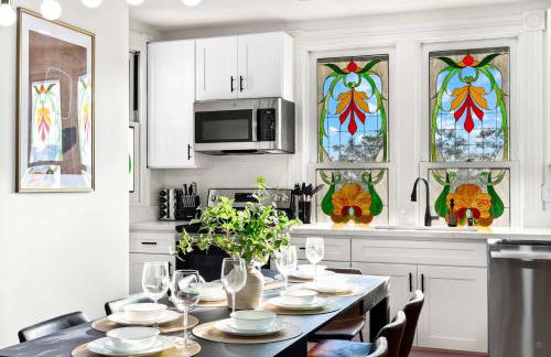 Top 2 Floors Historic Mansion Game Room City Views - Foto 30