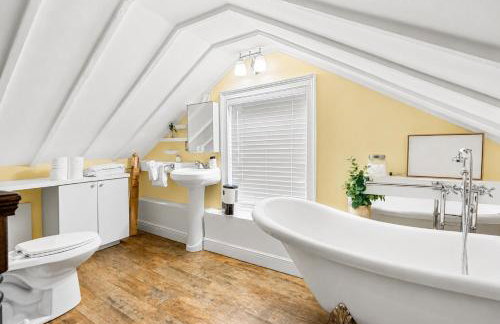 2 Homes • Hot Tubs x2 • Heated Pool • Fire Pit - Foto 46