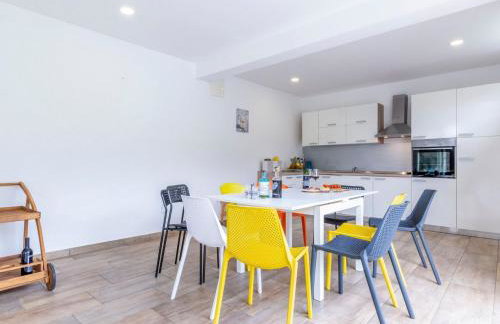 Serene Rural Villa with Pool, Sun Deck, and Children's Play Area - Five Bedroom Villa - Foto 19