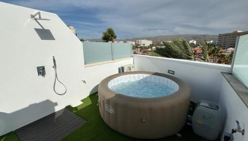 BlumLuxury Apartment - Photo 2