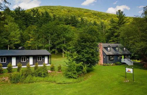 The Norsdale plus CMYK Motel on 10 acres in Phoenicia - Foto 1