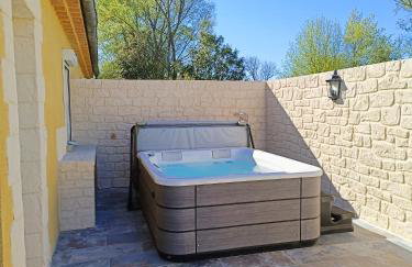 Grand studio et jacuzzi extérieur - Foto 3