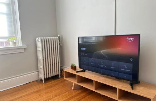 Serene Nordic Escape Close to Yale - Photo 8