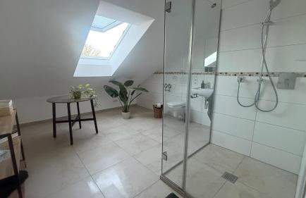 modern & spacious Apartments CarHandling Campus -Nähe Therme Erding -Messe München -Arena -free parking -Netflix -W-LAN - Foto 17