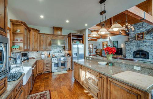 Pine Mountain Club Cabin with Private Deck and Views! - Foto 9