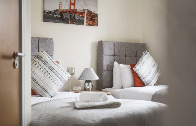 London Heathrow Living Holywell Serviced Houses - Photo 10