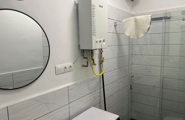 Diamond Astoria 4, Quiet Apartment - Photo 21